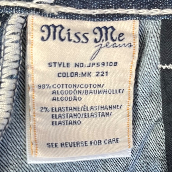 Miss Me Jeans, Rhinestones,  Women's Size 26, New with tags - Picture 10 of 15